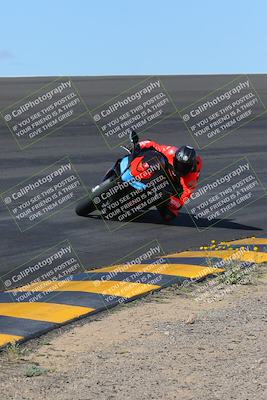 media/Mar-20-2023-Moto Forza (Mon) [[d0bbc59e78]]/1-A Group (Green)/Session 2 (Bowl)/